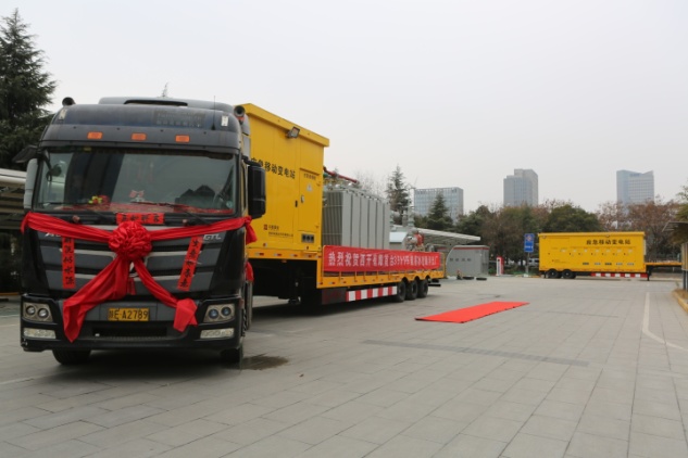 說(shuō)明: E:\整站、風(fēng)電、光伏、配網(wǎng)、微網(wǎng)資料\車載移動(dòng)變\移動(dòng)變電站發(fā)運(yùn)照片\發(fā)運(yùn)照片\0V3A6785.JPG